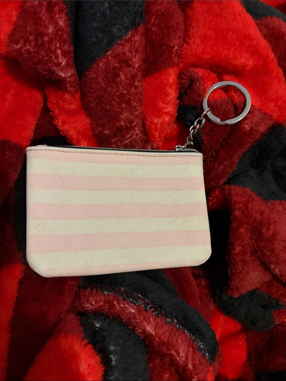 Victoria Secret coin purse - Picture 2 of 3